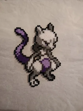 Figurita Mewtwo Perler Beads