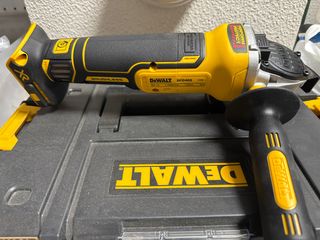 cuerpo de radial Amoladora Dewalt DCG405