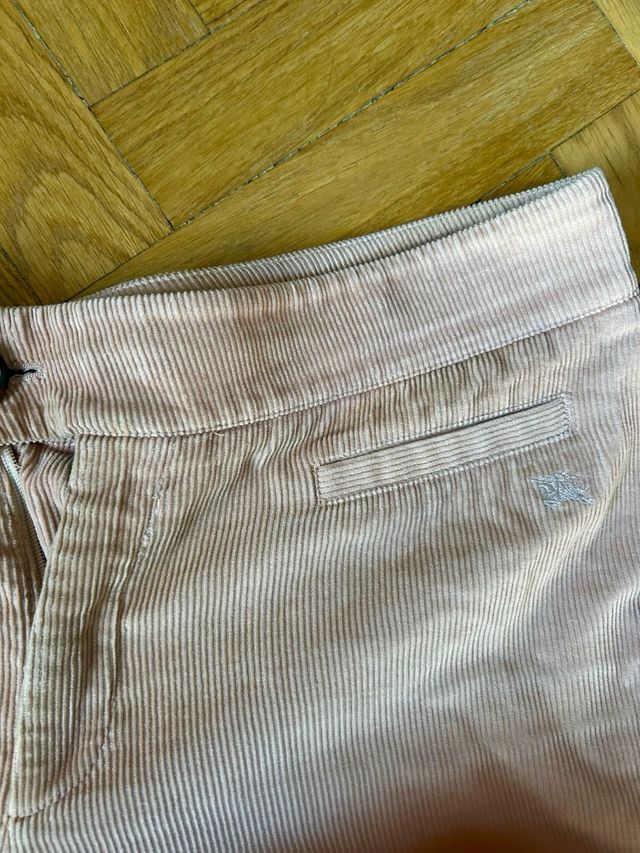 Pantalón pana rosa Burberry talla 44