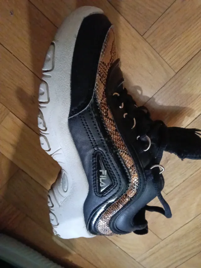 Zapatillas Fila Strada talla 31