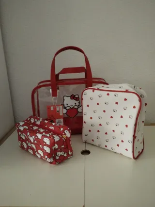 Neceser Hello Kitty Primark Rojo y Blanco