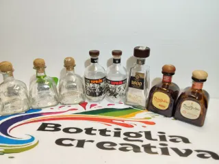 Lotto 8 bottiglie vuote Tequila diverse