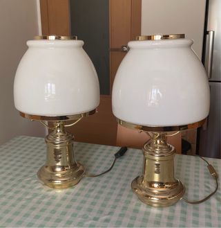 Conjunto 2 lámparas doradas y blancas