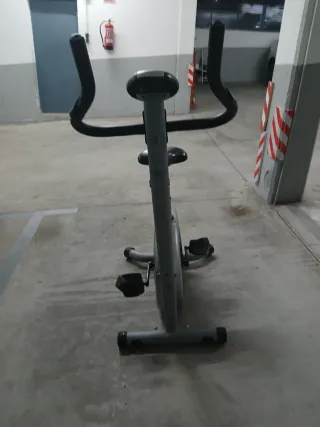 Bicicleta Estática Gris