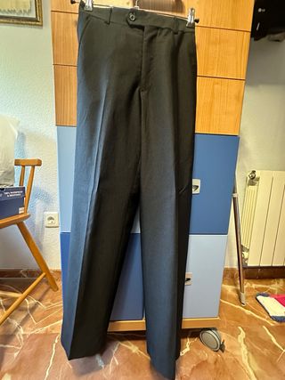 Traje de niño/joven negro y rojo