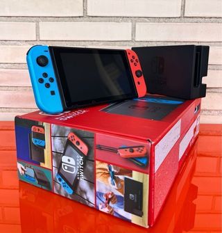 Nintendo Switch - Azul/Rojo