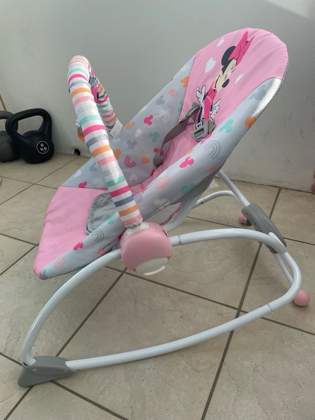 Hamaca bebé Disney Minnie con vibración + pila inc