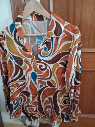 Blusa estampada manga larga