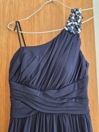 Elegante vestido azul para eventos