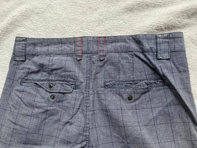 Pantalón corto cuadros gris Talla M