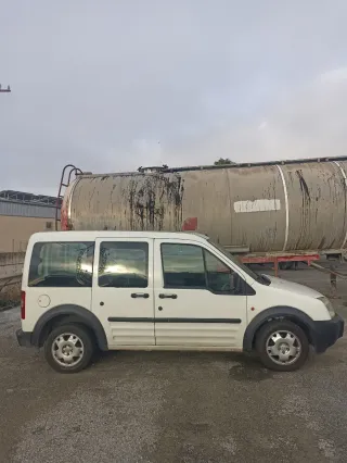 Ford Tourneo Connect 2004