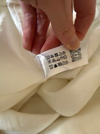 Bermuda Zara blanca con cinturón