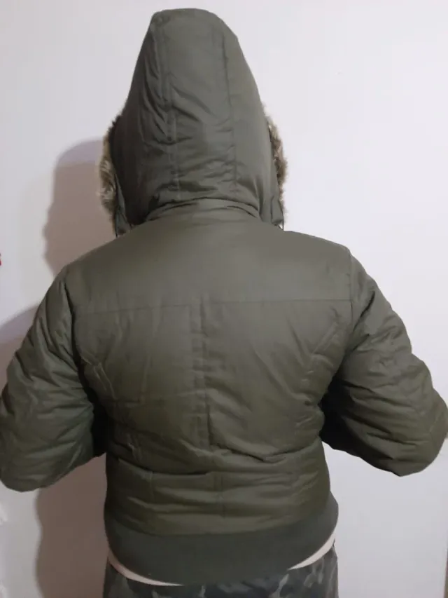 Giubbino donna L con cappuccio e pelliccia