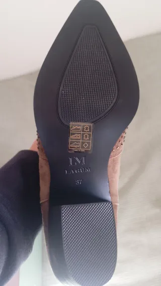 Botas cowboy ante tachuelas