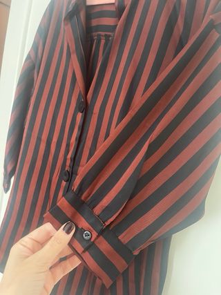 Blusa Zara Rayas Burdeos y Negro