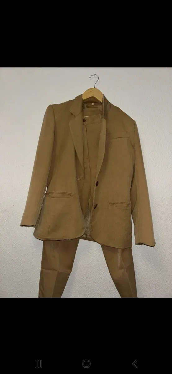 Traje marrón talla 40
