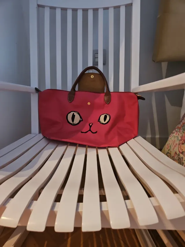 Bolso Longchamp Rosa con Diseño de Gato