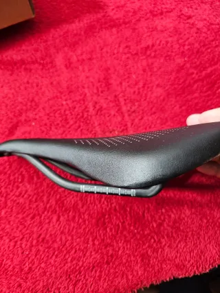 Selim carbono bicicleta ELITA ONE