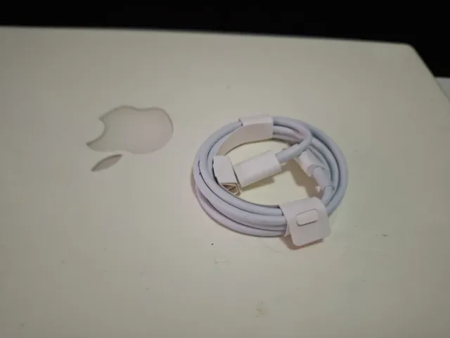 Cabo USB-C Apple Novo
