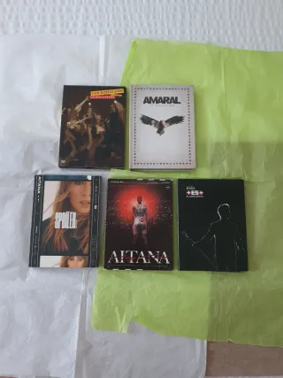 CDs Aitana, Amaral, Los Ronaldos, Alejandro Sanz