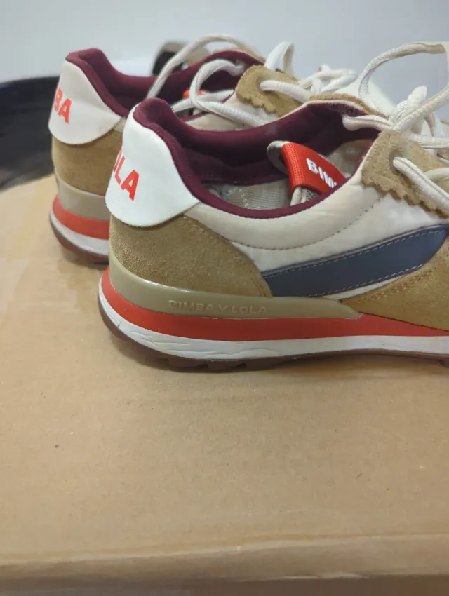 Zapatillas Bimba y Lola Beige y Rojo