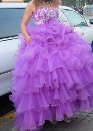 Vestido de Quinceañera Morado.