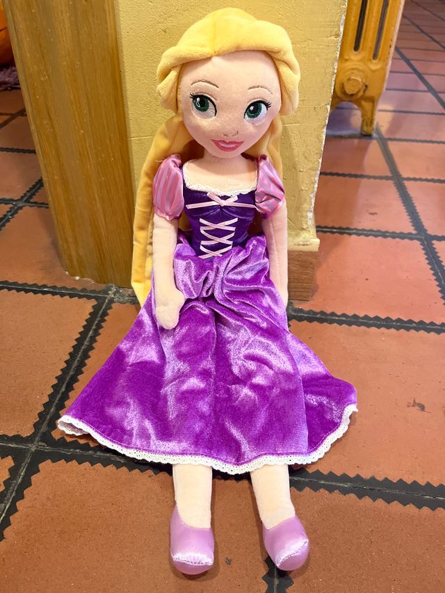 Muñeca Rapunzel Disney