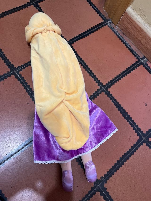 Muñeca Rapunzel Disney