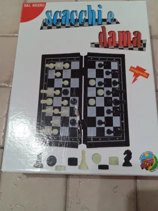 Scacchi e Dama magnetici da viaggio