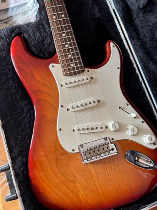 CAMBIO- Fender American Standard Stratocaster