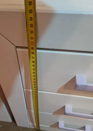 Cabezal y 2 mesitas de noche,en perfecto estado