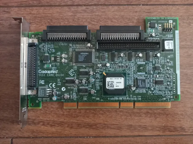 Tarjeta SCSI Adaptec 29160