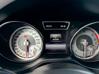 Mercedes-Benz Clase CLA 200, 2014