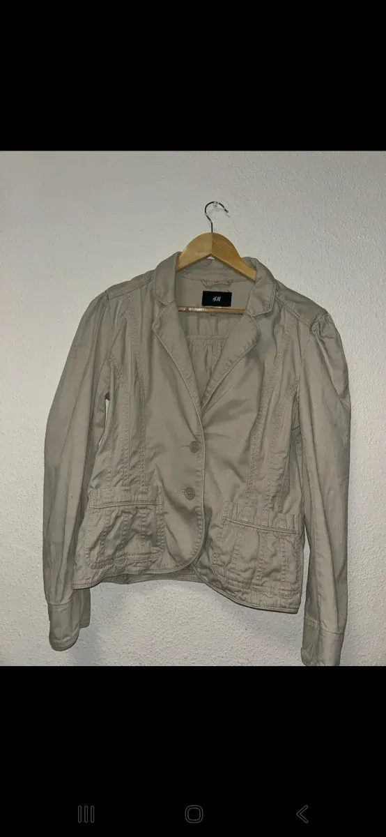 Chaqueta H&M beige talla 42