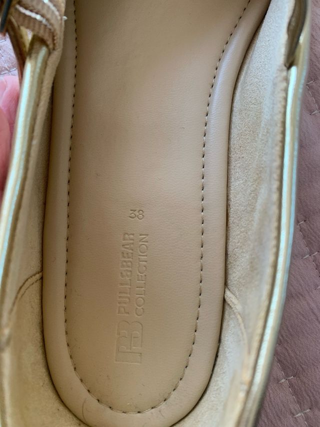 Manoletinas doradas Pull and Bear talla 38