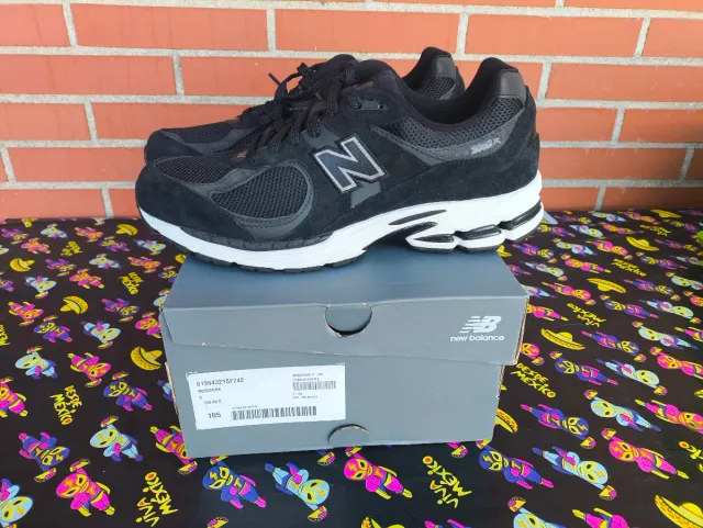 New Balance 2002R Negro Phantom Talla 44.5 Eur.