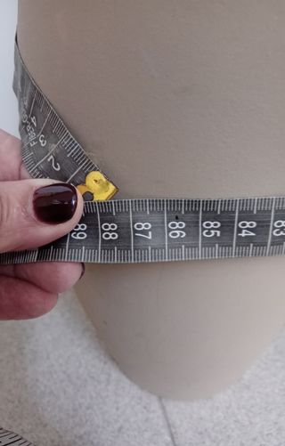 MANIQUI BUSTO SEÑORA (color camel)