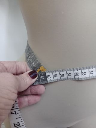 MANIQUI BUSTO SEÑORA (color camel)