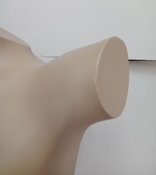 MANIQUI BUSTO SEÑORA (color camel)