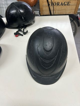 Lote hípica: cascos, botas y más