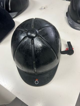 Lote hípica: cascos, botas y más