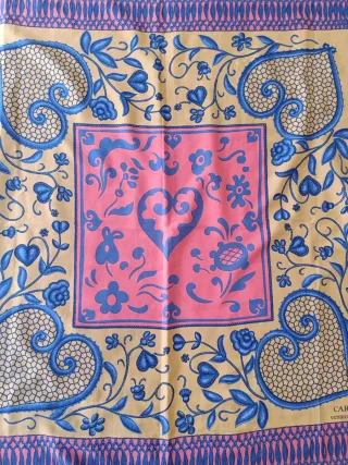 Pañuelo Victorio y Lucchino Carmen