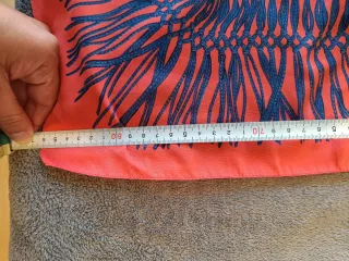 Pañuelo Victorio y Lucchino Carmen