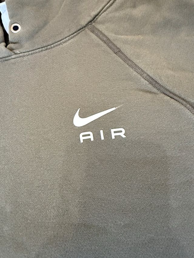 Sudadera Nike Air verde caqui unisex, talla S.