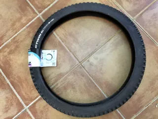 Cubierta Btwin Allterrain 20x1,95