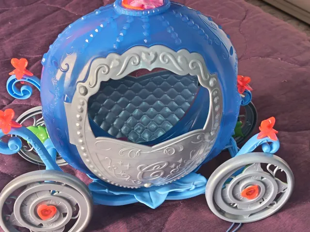 Carroza de Cenicienta con caballo