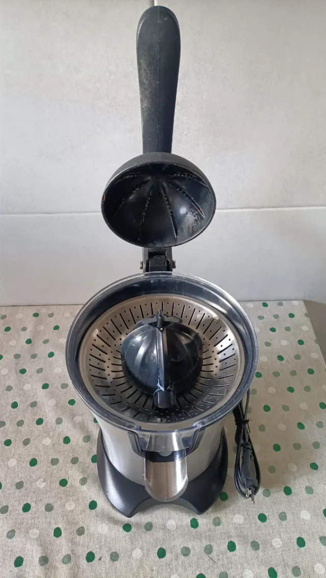 Exprimidor eléctrico 160W