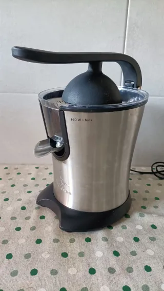 Exprimidor eléctrico 160W