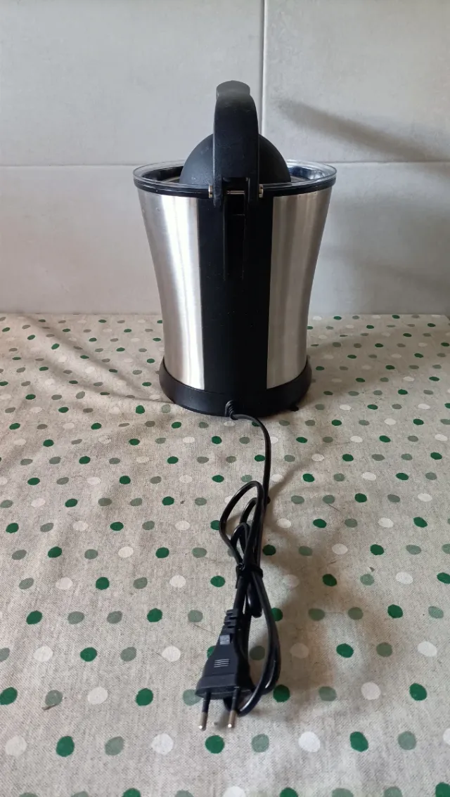 Exprimidor eléctrico 160W