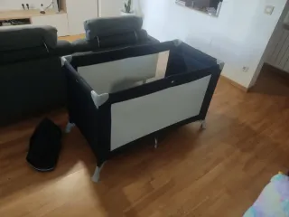 Cuna de viaje Safety 1st.